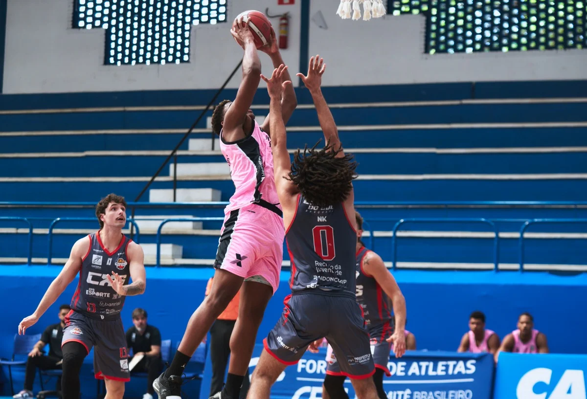 Torneio Abertura: Brasília Basquete vence e consegue vaga inédita na final - imagem 1 Torneio Abertura: Brasília Basquete vence e consegue vaga inédita na final - imagem 1