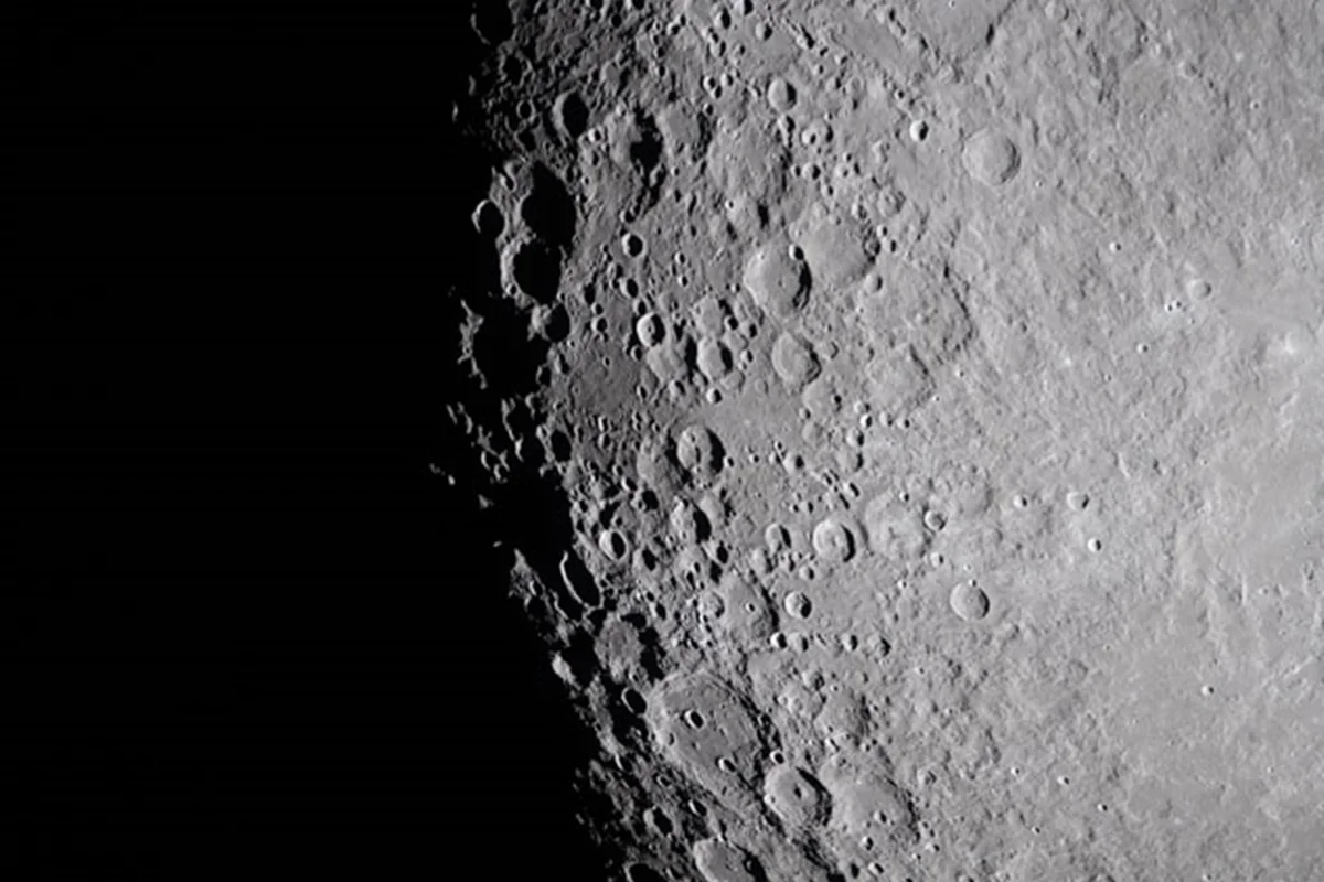Foguete da SpaceX “esquecido” no espaço baterá na Lua nesta semana