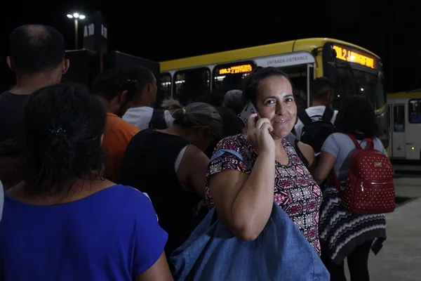 Processo de bloqueio de celulares irregulares começa no dia 7
