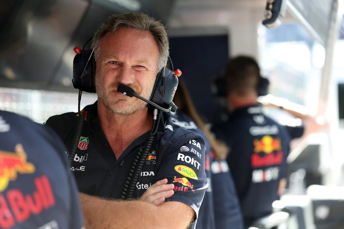 Foto colorida de Christian Horner, ex-chefe de equipe da Red Bull