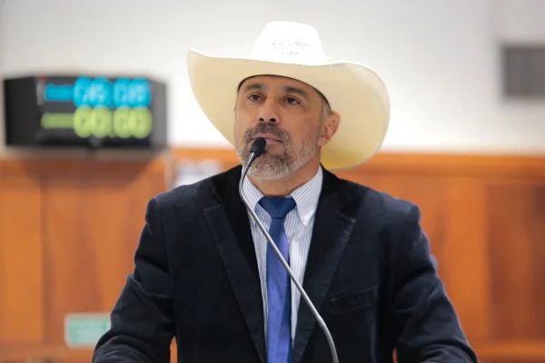 Deputado estaduall de Goiás Amauri Ribeiro