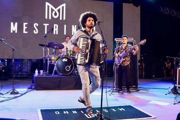 Mestrinho, Djonga e teatro italiano: 4 dicas pro fim de semana em SP