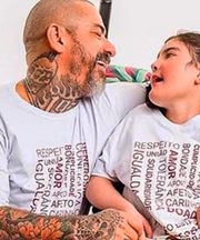 Henrique Fogaça e a filha, Olívia, posam juntos para as redes sociais
