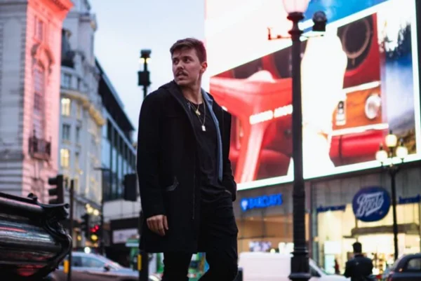 Ex-De Férias, Gabriel Aglio fala sobre experiência no Cirque du Soleil