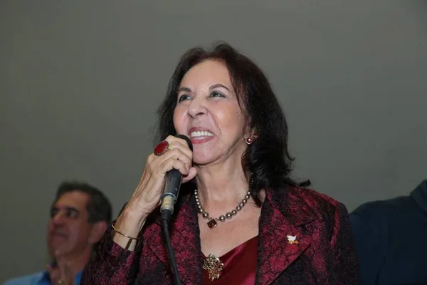 Abadia recebe caixas de lexotan e rivotril um dia após sair do PSDB