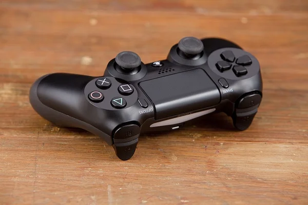 PlayStation 4 ultrapassa a marca de 100 milhões de unidades vendidas