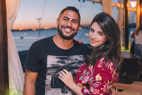 Giulia Piazzi celebra 15 anos com festa e homenagem do ator Henry Zaga