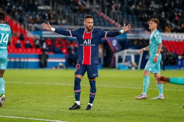 Fãs de Neymar bombam #NeyDay com memes da estreia do PSG na Champions