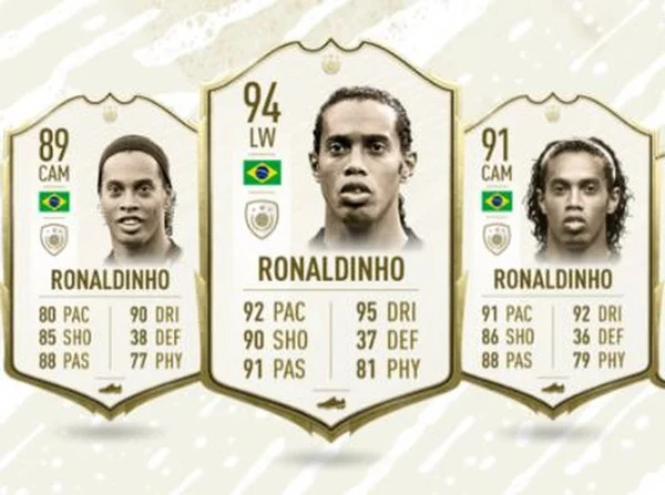 Cartas variadas de Ronaldinho Gaúcho no game Fifa 20