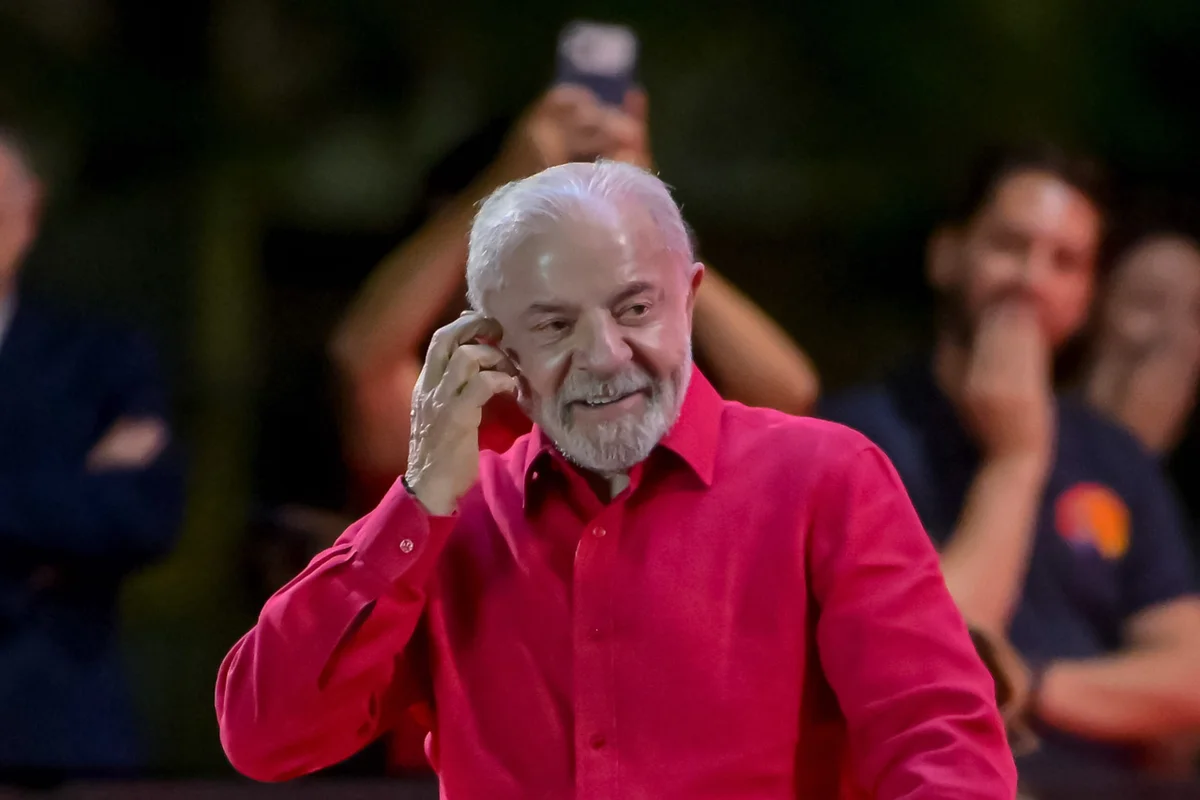 Lula ajusta tom contra Flávio e amplia “bondades” na reta final do 1º turno - imagem 10 Lula ajusta tom contra Flávio e amplia “bondades” na reta final do 1º turno - imagem 10