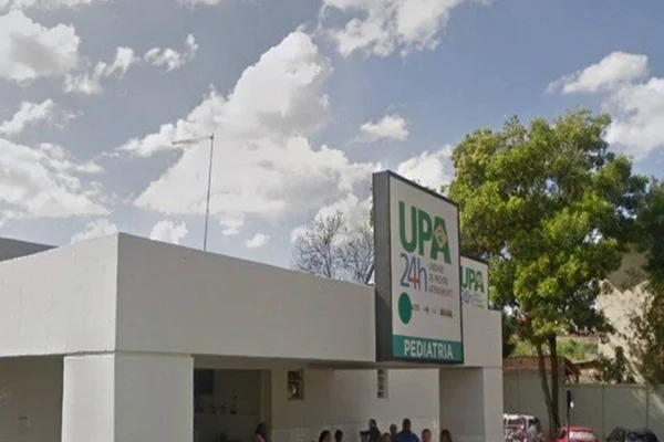 Jovem de 22 anos finge ser médico e atende pacientes de UPA em BH