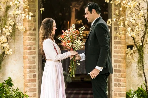 Orgulho e Paixão: Darcy e Elisabeta se casam em segredo