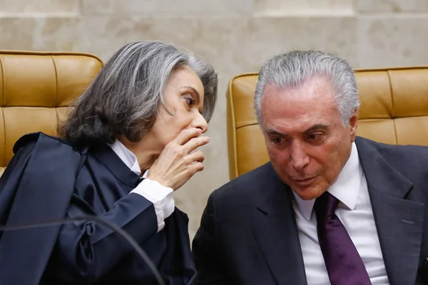 Temer condiciona aumento do Judiciário a fim de auxílio-moradia