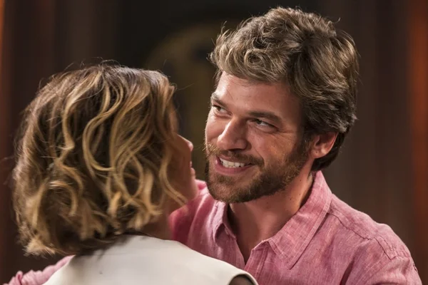 Atores de Segundo Sol fazem “última foto” e declaram: “Saudade”