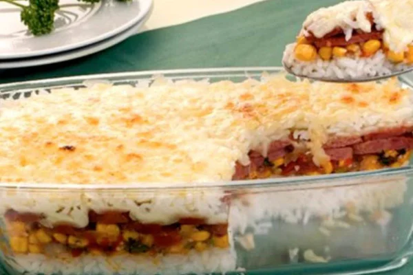 Arroz com calabresa