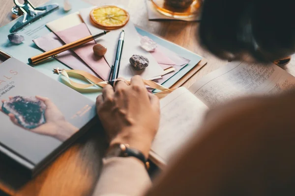 Nove produtos de papelaria para quem é organizado como um virginiano