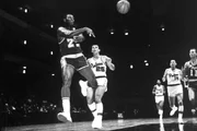 Elgin Baylor atuou pelos Lakers