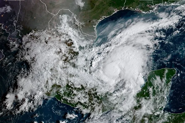 Furacão Katia seguirá rumo ao México até sexta-feira (8/9)