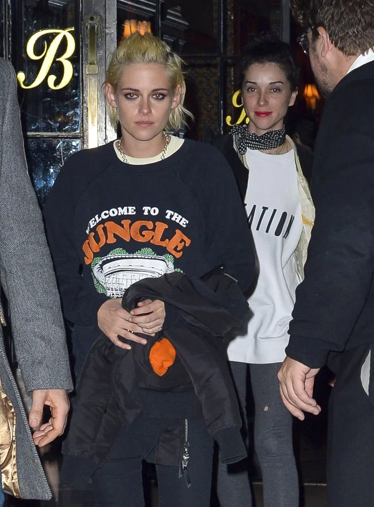 Atriz Kristen Stewart e St. Vincent são o novo casal de Hollywood - imagem 3 Atriz Kristen Stewart e St. Vincent são o novo casal de Hollywood - imagem 3