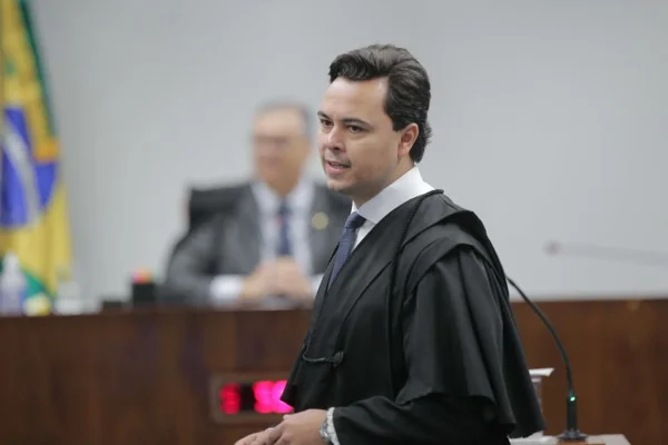 Advogado de Filipe Martins, Jeffrey Chiquini - Metrópoles