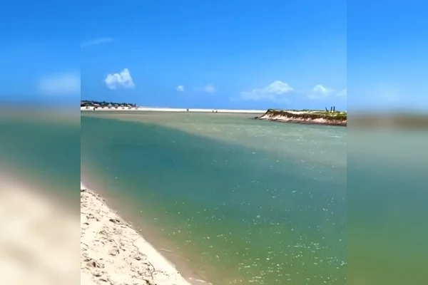 Mais de 1 tonelada de lixo é retirada dos mares e rios em Aracaju