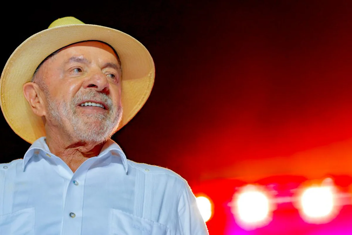 Lula volta a defender fim da escala 6x1: "Jogam contra trabalhadores"
