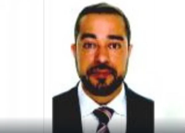 homem de barba