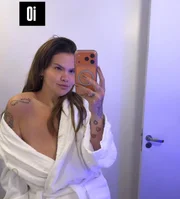 Thais Carla sensualiza nas redes sociais após perder 101 kg: "Oi" Thais Carla sensualiza nas redes sociais após perder 101 kg: "Oi"