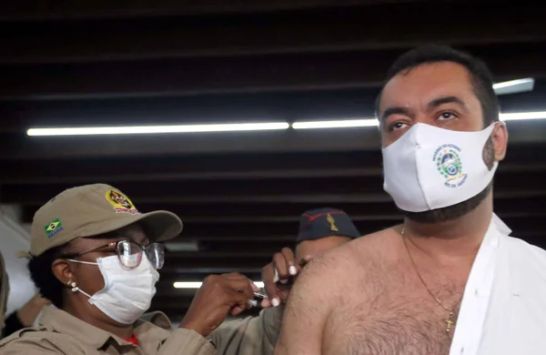 Governador do Rio vacinado