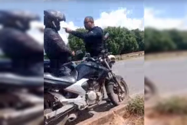 Irmãos denunciam abordagem truculenta de policiais penais: “Cala sua boca”