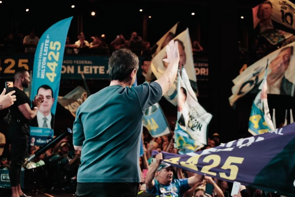 Tarcísio participa do lançamento das candidaturas de Alexandre Leite a deputado estadual e Milton Leite Filho a deputado federal Tarcísio participa do lançamento das candidaturas de Alexandre Leite a deputado estadual e Milton Leite Filho a deputado federal