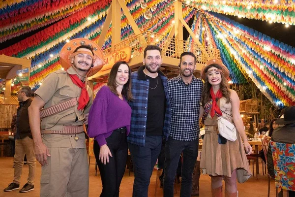 Finitura Acabamentos reúne arquitetos em grande festa junina do setor