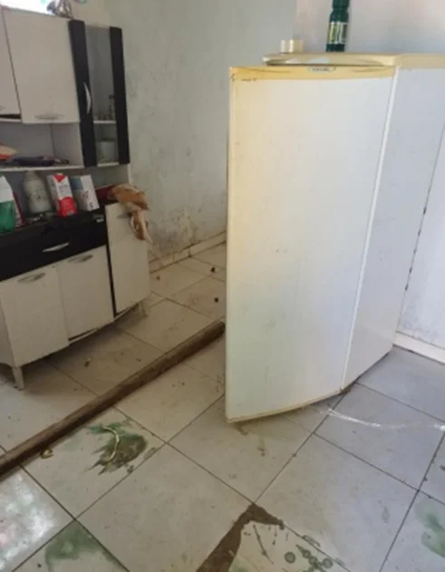 goias pms encontram corpo dentro de geladeira