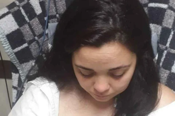 Magali sofreu parada cardiorrespiratória após alisar o cabelo com formol