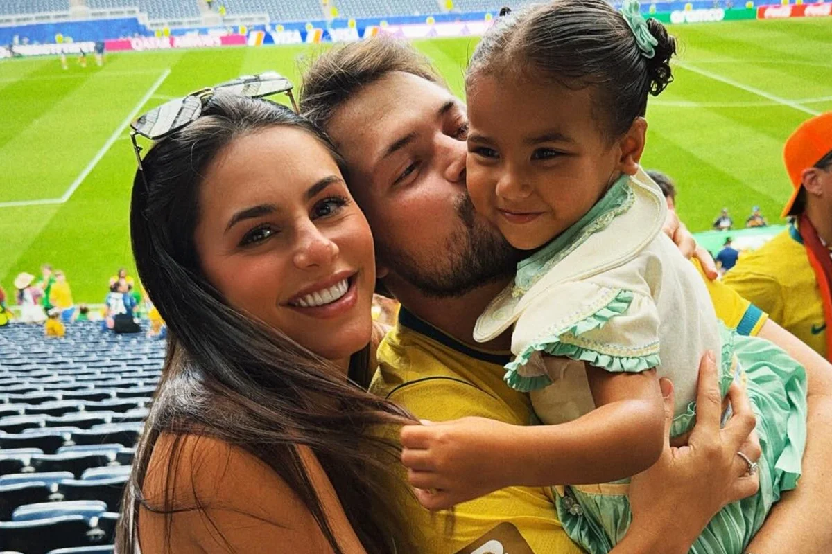 Mavie encanta ao conhecer o primo, Filippo, e fazer um pedido à tia: "Casa" Mavie encanta ao conhecer o primo, Filippo, e fazer um pedido à tia: "Casa"