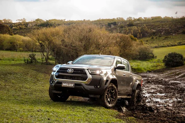 Caminhonete Toyota Hilux SRX-Plus
