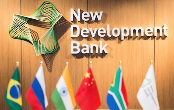 Banco dos Brics obtém classificação melhor que maiores bancos dos EUA