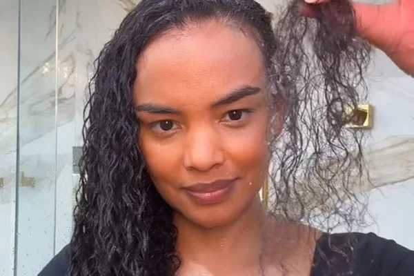 "Desafiador", relata Lucy Ramos sobre queda capilar pós-parto - Metrópoles