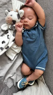 Levi, filho de Léo Santana e Lore Improta, tira uma sonequinha Levi, filho de Léo Santana e Lore Improta, tira uma sonequinha