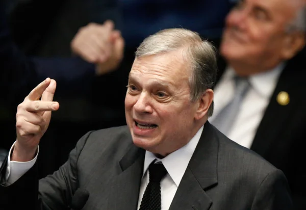 “Não vejo o PSDB integrado ao governo”, afirma Tasso Jereissati