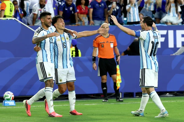 Seleção argentina tem voo cancelado após forte tempestade em Atlanta - destaque galeria Seleção argentina tem voo cancelado após forte tempestade em Atlanta - destaque galeria