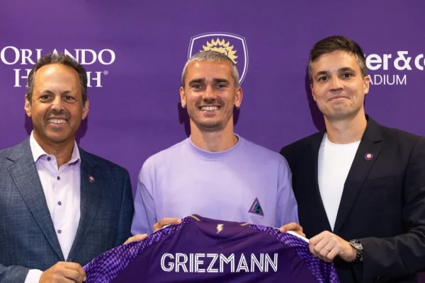 Foto colorida de Griezmann - Metrópoles