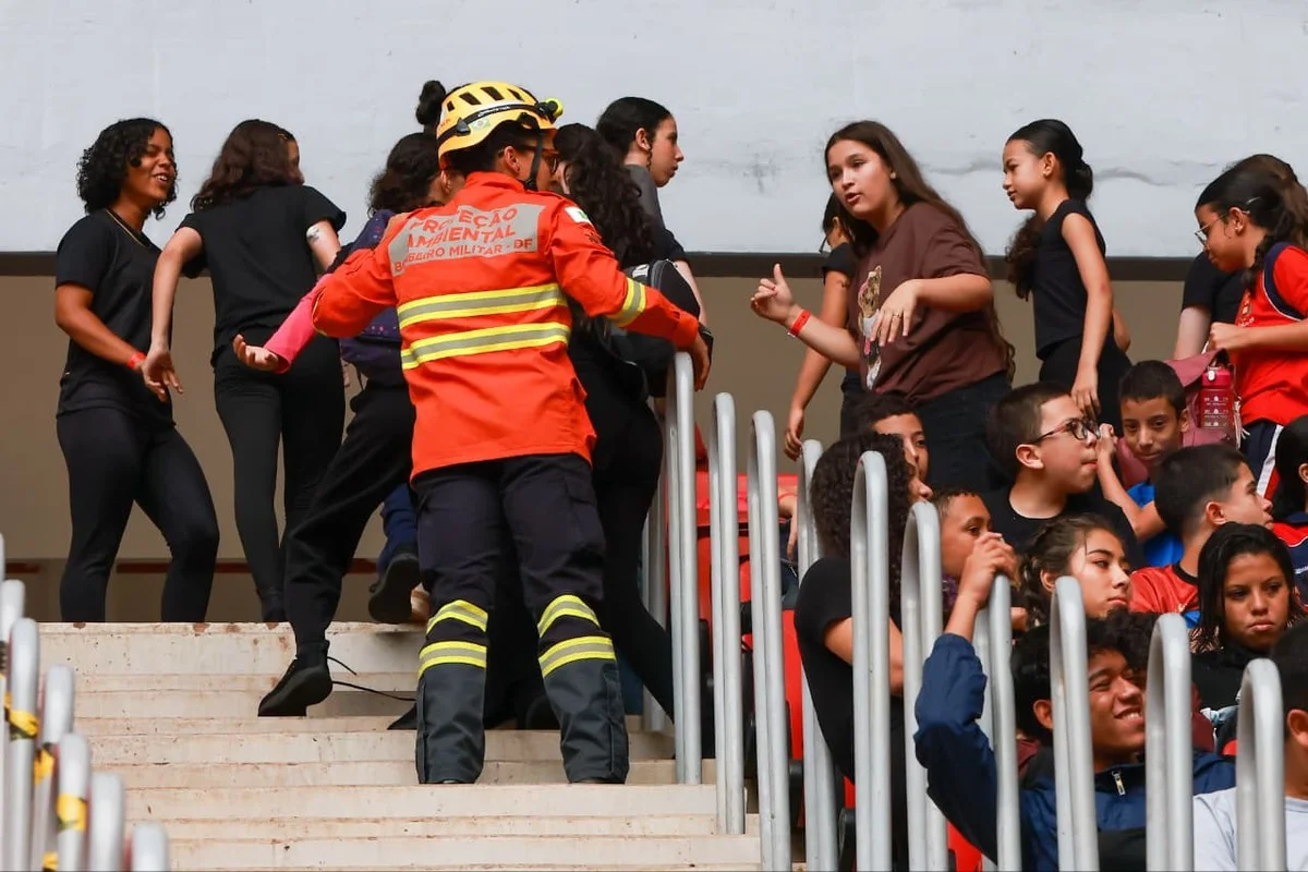 10h21: Solicitação de apoio tático e integração com as corporações de segurança dos demais estados, devido à elevada complexidade do cenário e ao alto fluxo de vítimas