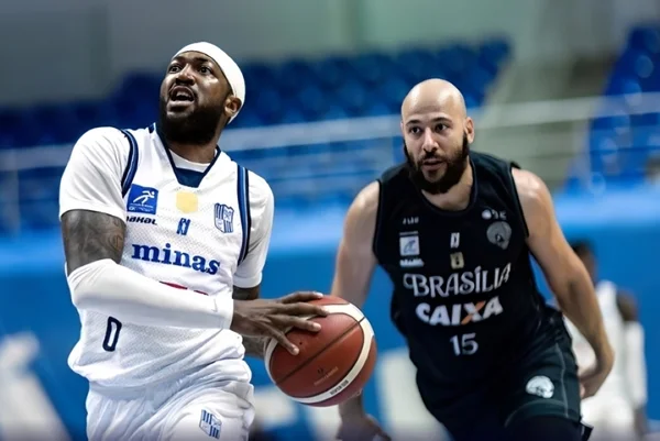 Brasília Basquete cresce no fim, mas perde para o Minas no NBB