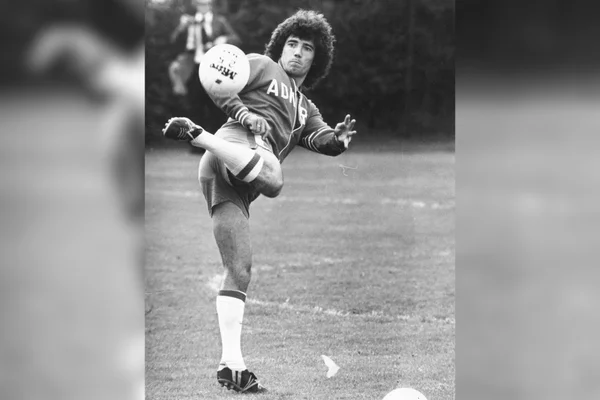Seleção inglesa lamenta morte de ídolo do Liverpool, Kevin Keegan