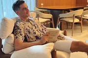 Mateus Solano grava publi para o Instagram