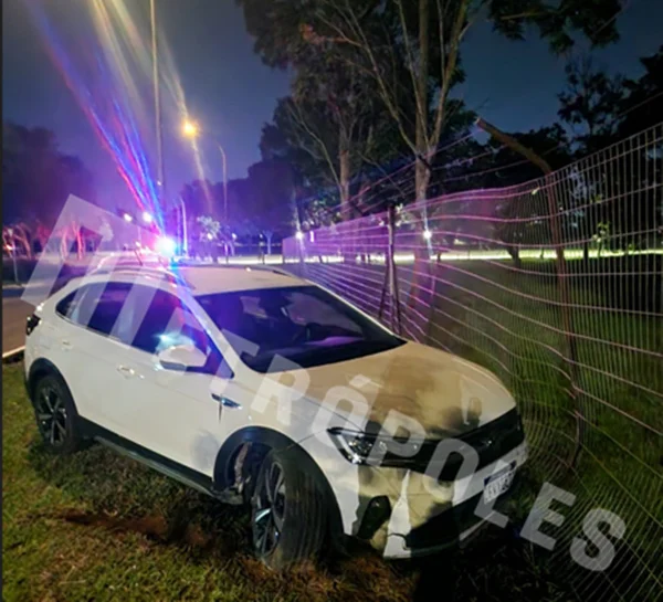 Carro acidentado