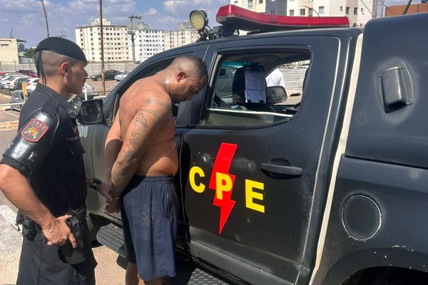 Homem que atirou duas vezes na ex-mulher com filho no colo é preso no DF