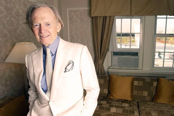 Morre, aos 87 anos, o jornalista e romancista Tom Wolfe