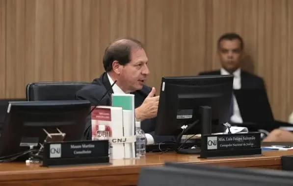 juiz liberta o próprio filho, preso por dirigir bêbado